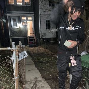 Meet your Posher, Alexis